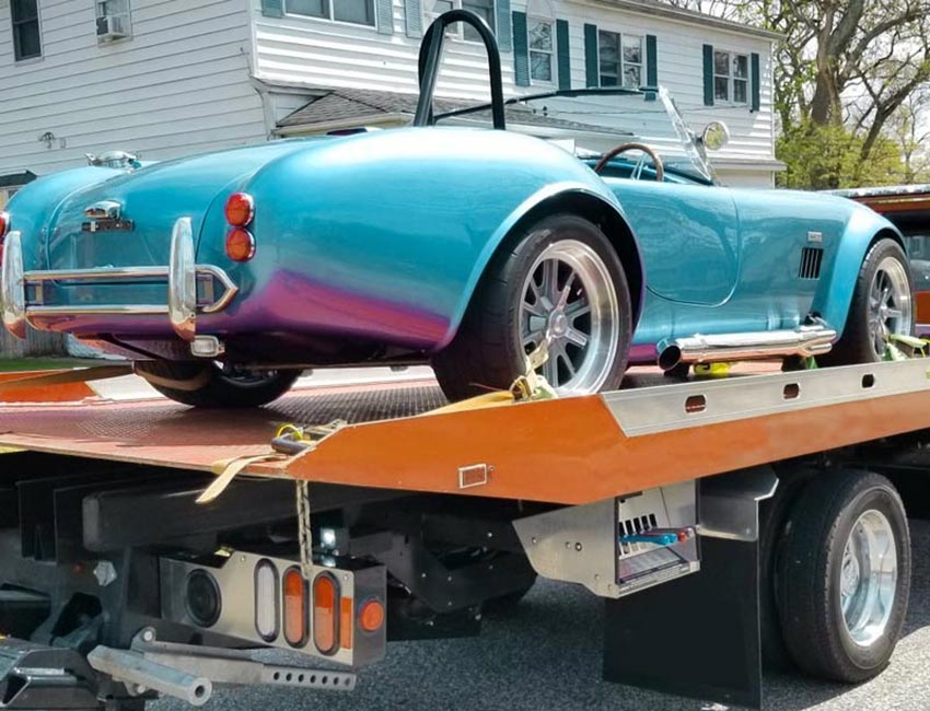 Tow-Truck-Service-Clinton-Metropolitan-Towing-Classic-Car-Transport Tow Truck Clinton Metropolitan Towing Classic Car Tranport